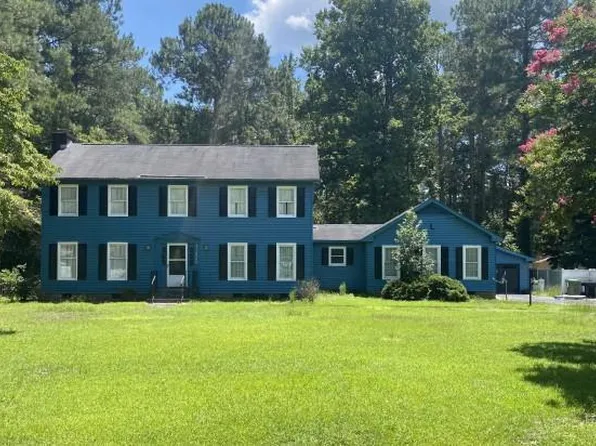 11320 Edinburgh Dr, Laurinburg, NC 28352