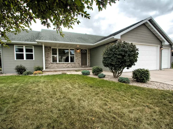 504 Meadow Heights Dr, Black Creek, WI 54106