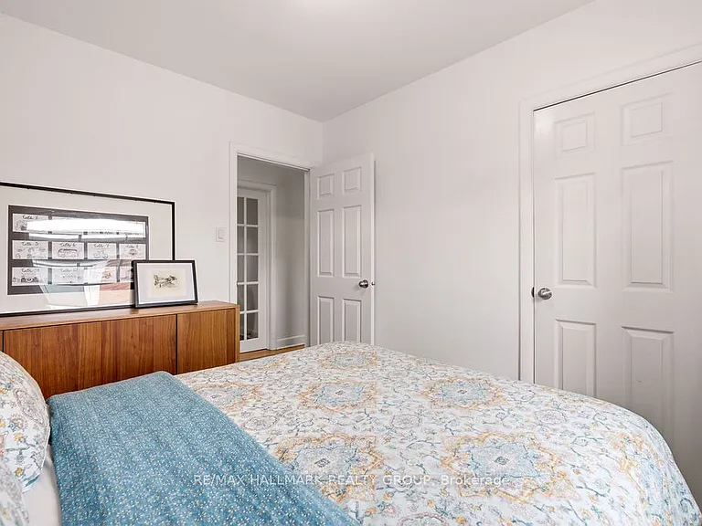 34 Lavergne St #3 — Photo 17