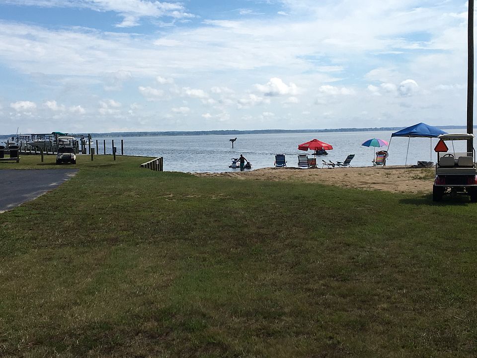 1st image of 117 Mark Haven Dr