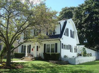 249 N Jackson St, Batavia, IL