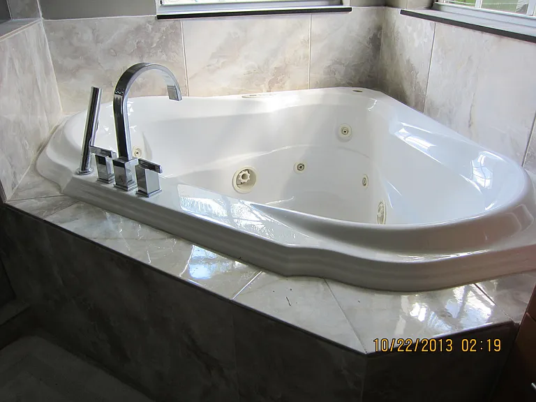 6325 Winding Lake Dr — Photo 16