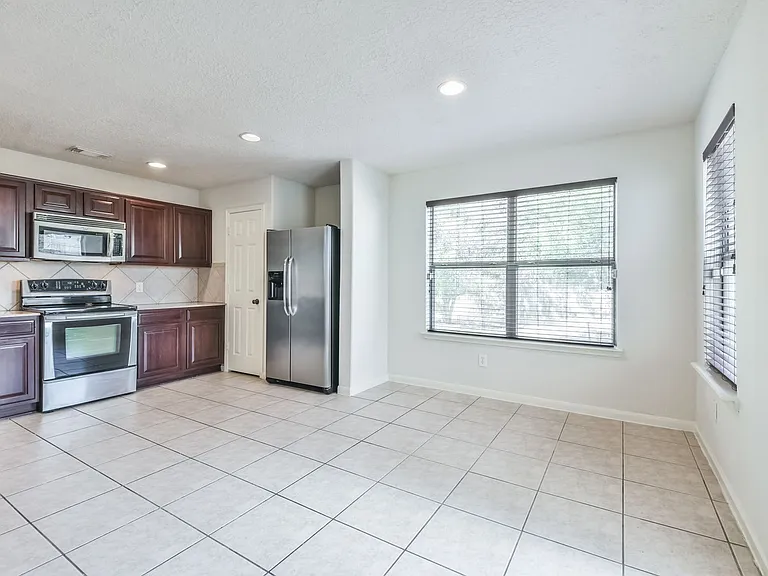 29315 Hickory Terrace Dr — Photo 14