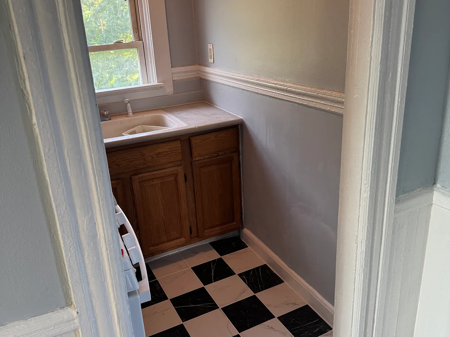 3 bed, 1200 sqft, $2,000 — Photo 1