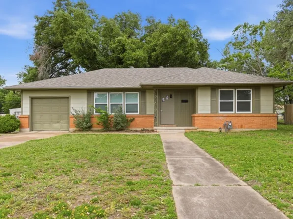1608 Burt St, Bryan, TX 77802