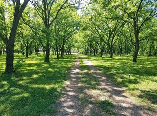 215 S Line St, Belle Plaine, KS 67013
