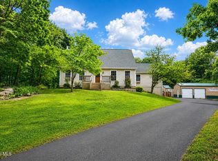 303 N Pole Road, Melrose, NY 12121