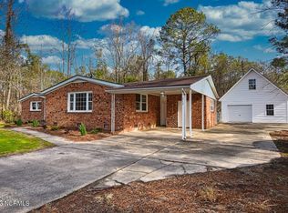 212 Waters Rd, Jacksonville, NC 28546