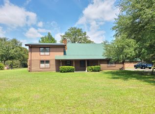 131 Timberlane Rd, Picayune, MS 39466