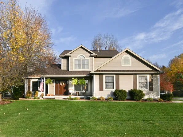 1053 Firwood St, Lansing, MI 48917