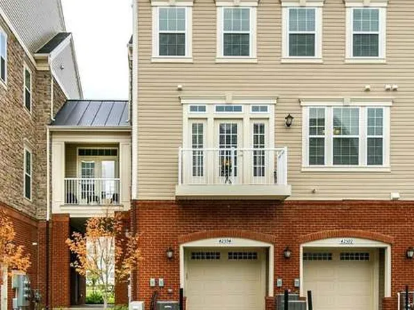 42594 Sunset Ridge Sq, Ashburn, VA 20148