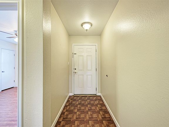 5th image of 126 Rinehardt St