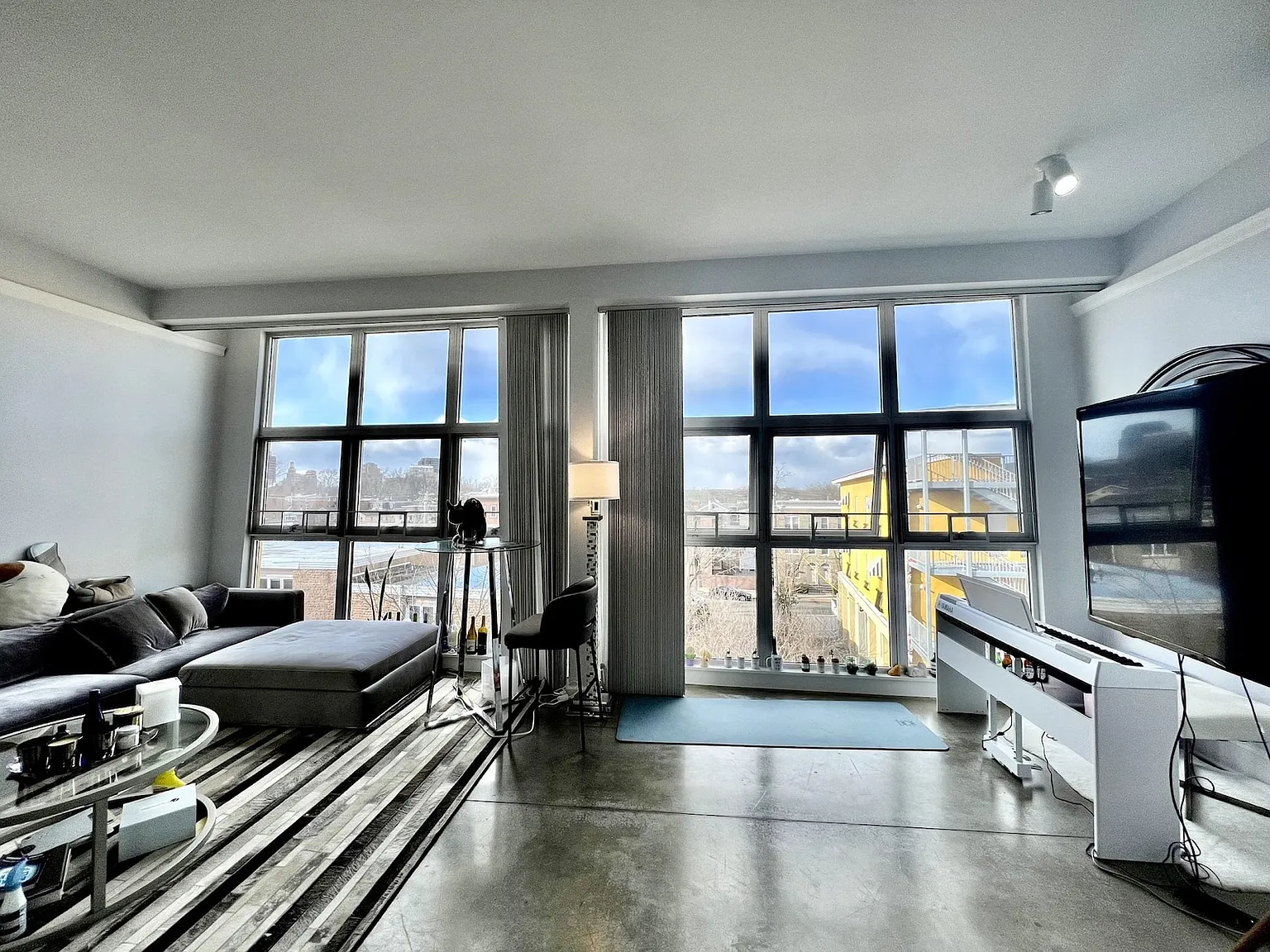 1 bed, 788 sqft, $2,900 — Photo 3