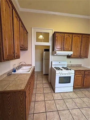 4734 Iberville St — Photo 11