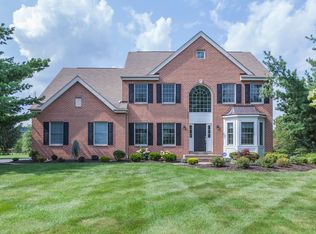 65 Yard Rd, Pennington, NJ 08534