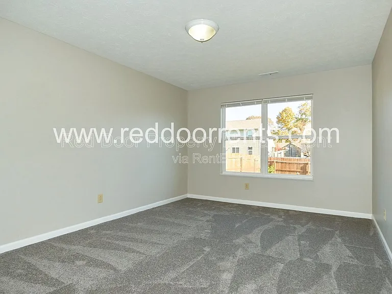 1180 Dark Star Ct — Photo 11