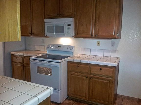3rd image of 323 Treasure Island Dr