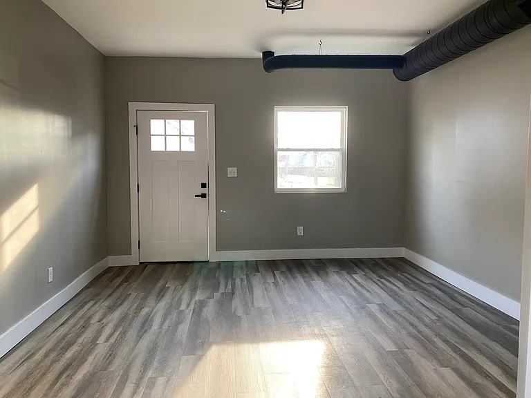 27 1/2 Rodgers Ave #27-1/2 — Photo 7