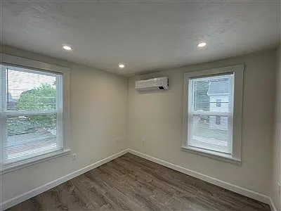 74 Washington St #6 — Photo 3