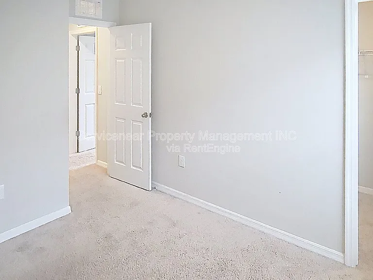 12937 Camarillo Pl — Photo 9