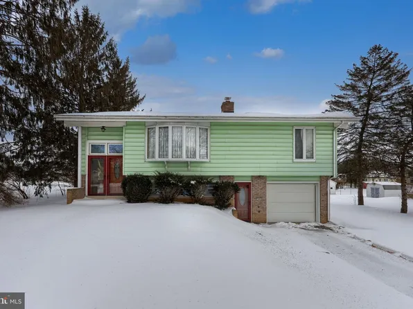 509 Oak Grove Dr, Lancaster, PA 17601