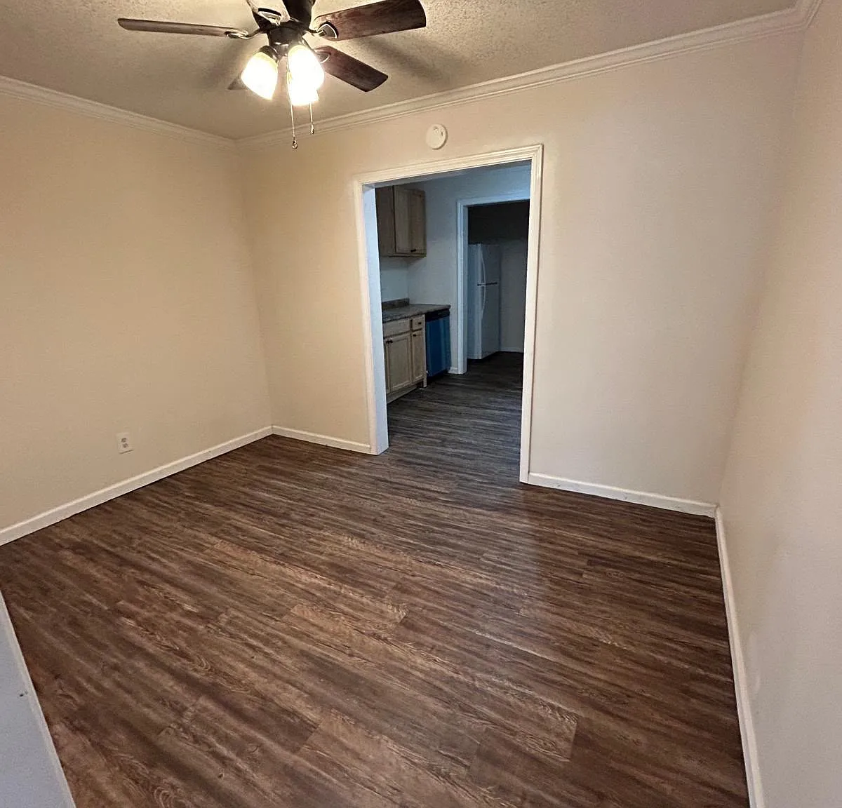 625 E Melton St — Photo 3