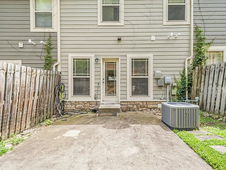 1072 Woodbury Falls Dr — Photo 39