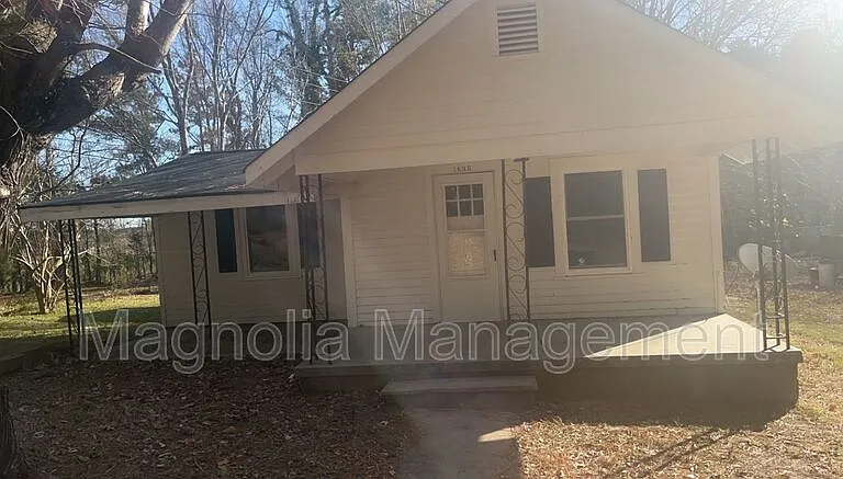 1835 Colonial Ave — Photo 9