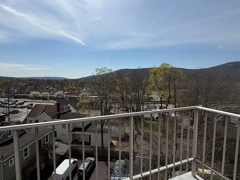 35 Park Ave #6T — Photo 7