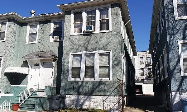 355 62nd St photo 1