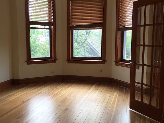 4th image of 2309 N Oakley Ave APT 1