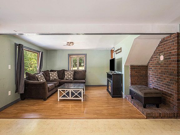 5th image of 13341 Algoma Ave NE