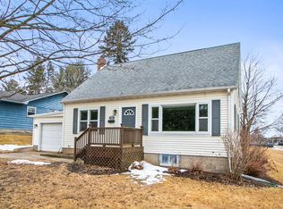 308 S 1st St, Mount Horeb, WI 53572