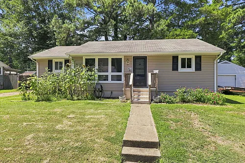 24 Warren Dr Photo 1