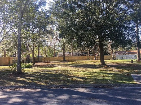 6424 NW 29th Ter, Gainesville, FL 32653