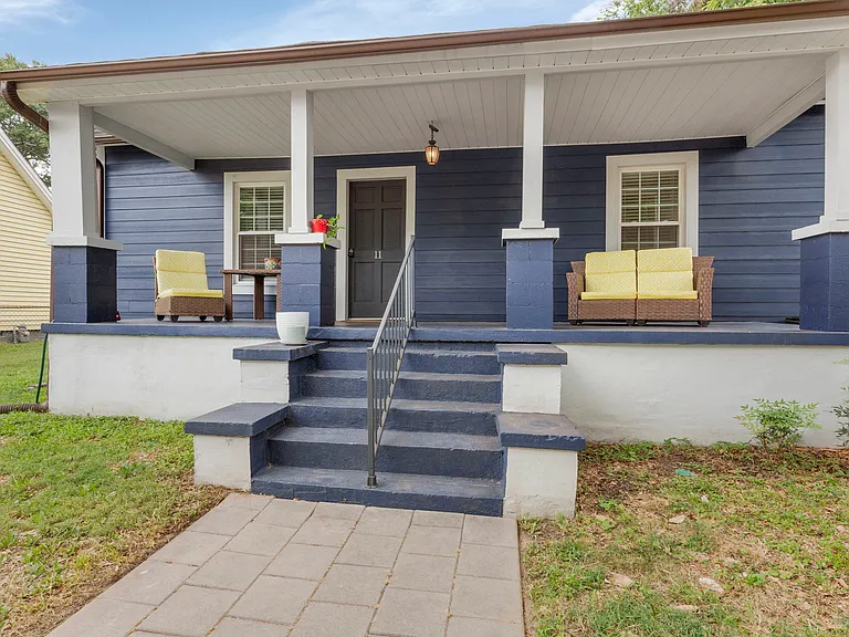 11 Taylor St — Photo 2