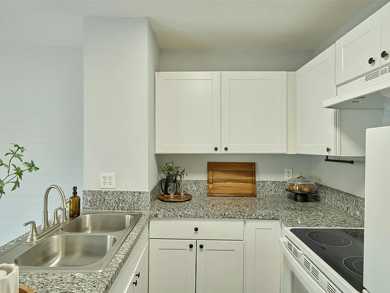 51 Harbour Ln #55 — Photo 11