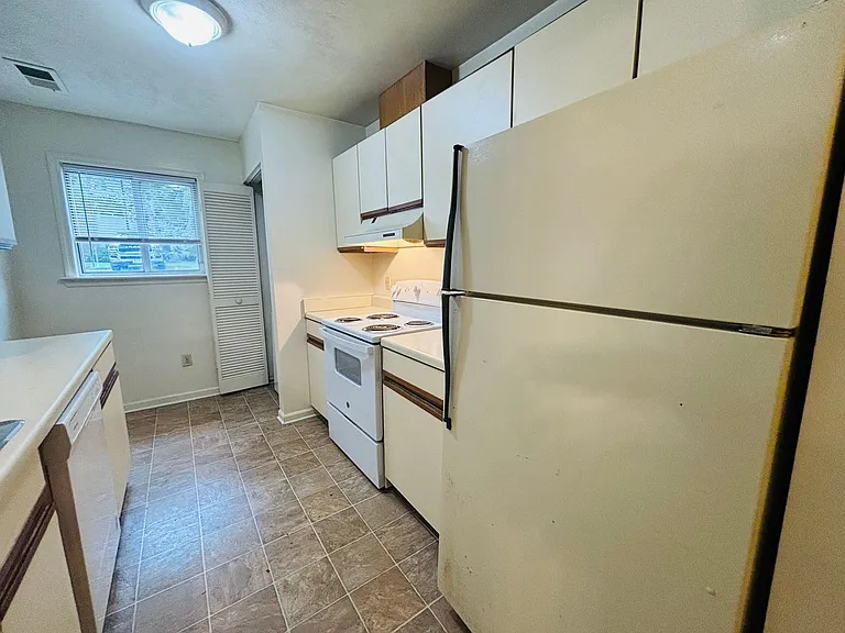 403A Berryfield Ln — Photo 8