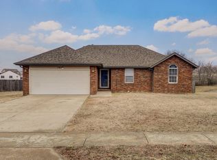 791 Saratoga Rd, Willard, MO 65781