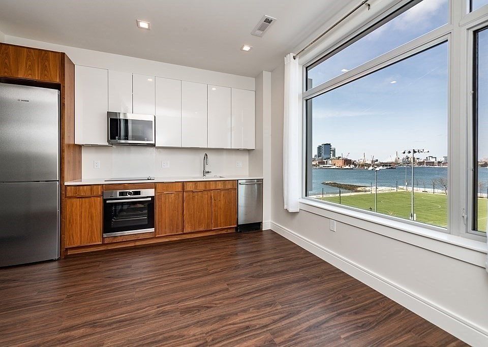 1st image of 99 Sumner St Unit 413