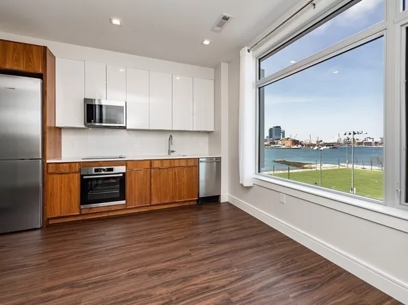 99 Sumner St Unit 413, Boston, MA 02128