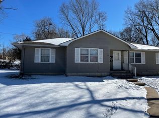 3209 Claflin Rd, Manhattan, KS 66503
