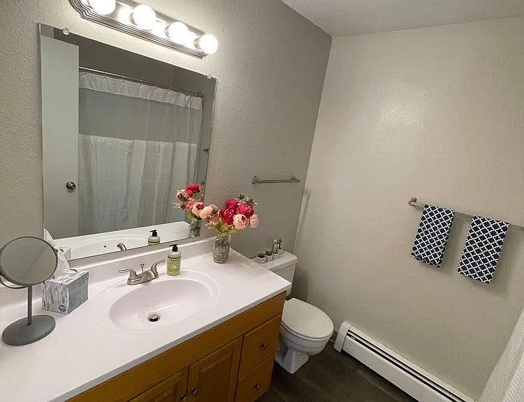 Apple Tree Apartments — Photo 32