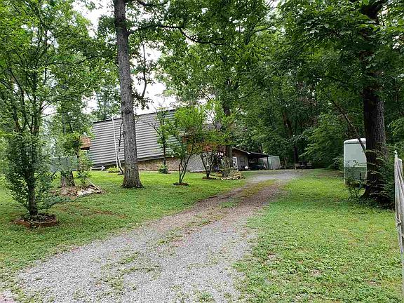 4th image of 2505 Bryant Dr