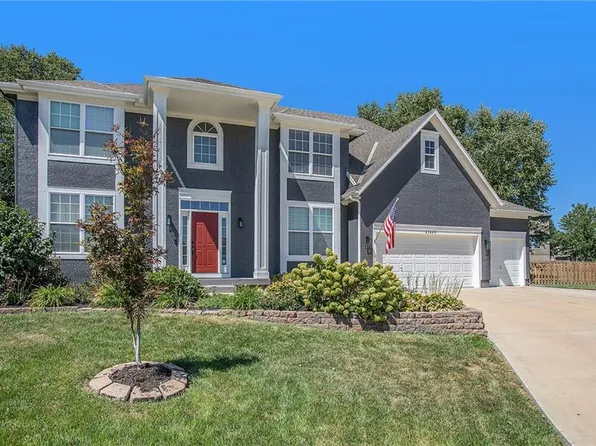 23628 W 52nd Ter, Shawnee, KS 66226