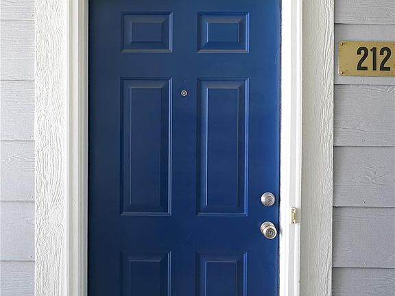 3rd image of 5255 Memphis Street Bldg 2 #212