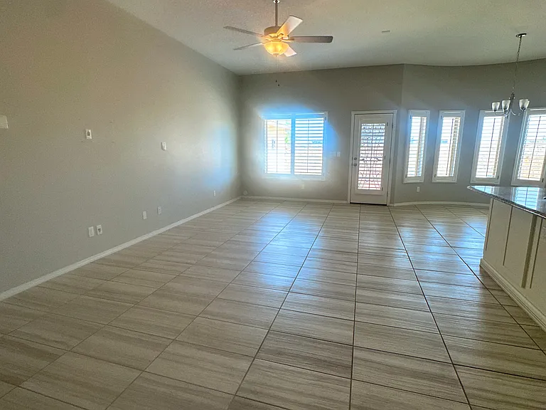13709 Olney Ave — Photo 10