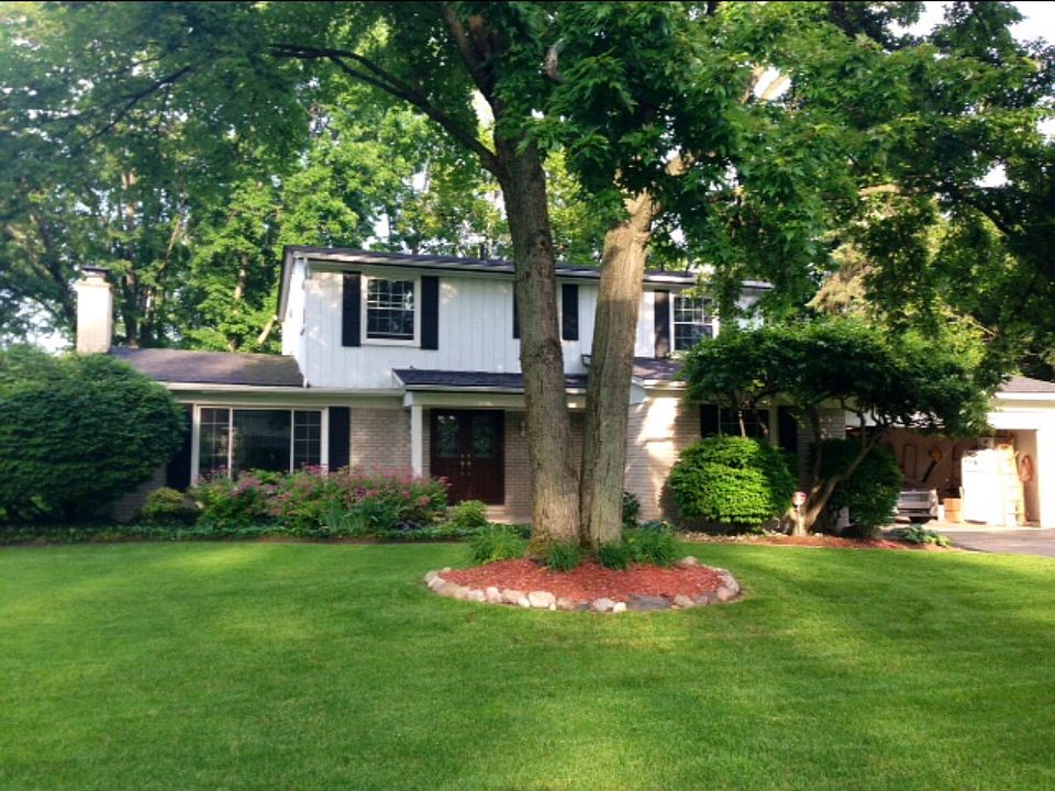 2nd image of 28895 Rockledge Dr