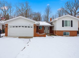 46182 Bartlett Dr, Canton, MI 48187