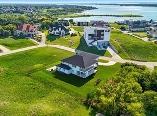 7281 Waters Edge Dr, The Colony, TX 75056